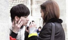 宁静爆料杨洋过年视频,甜蜜互动引网友热议